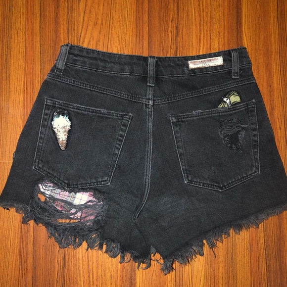 Zara Distressed Patch Black Denim Jean Shorts 2 - Picture 3 of 10